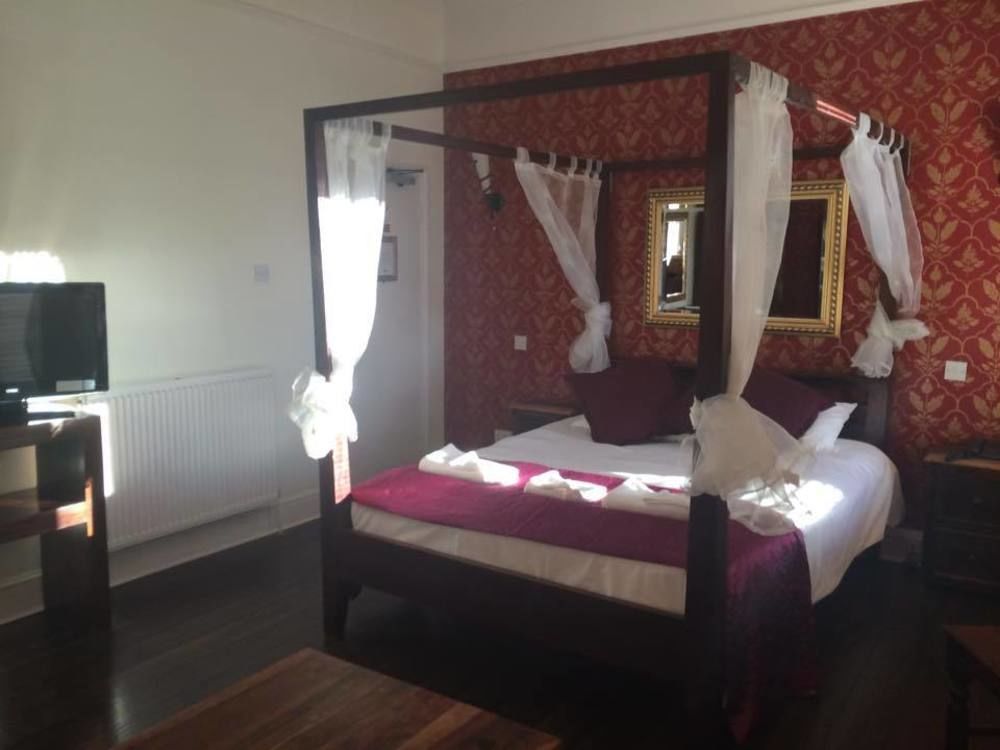 Leaside Hotel Лутон Экстерьер фото