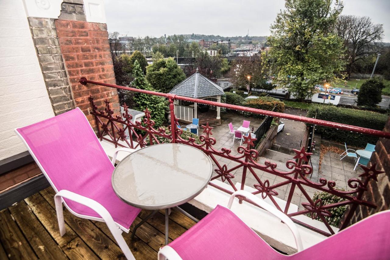 Leaside Hotel Лутон Экстерьер фото